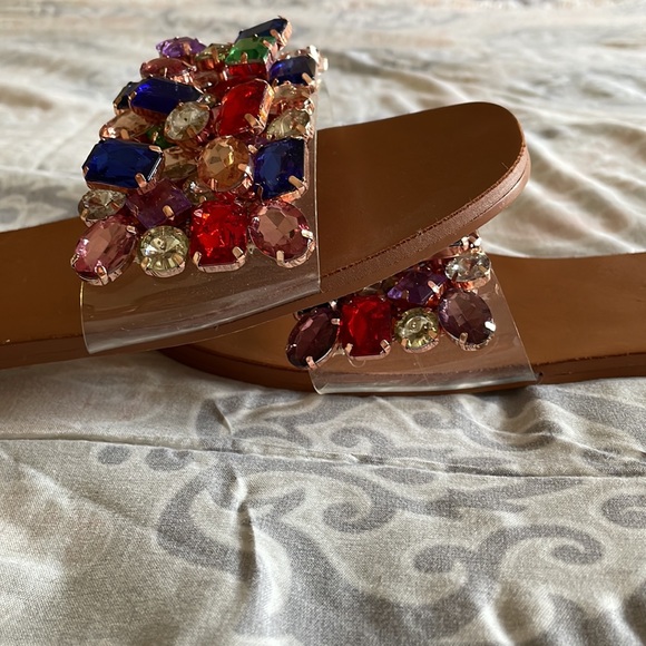 Sandals - Picture 5 of 6